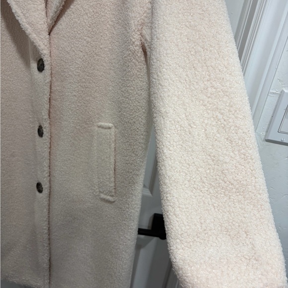 Reitmans Women’s Oversized Sherpa Coat in Birch Club NWT - Picture 3 of 11